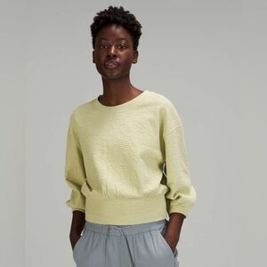 Lululemon NWT Textured Crewneck Pullover
Dew Green